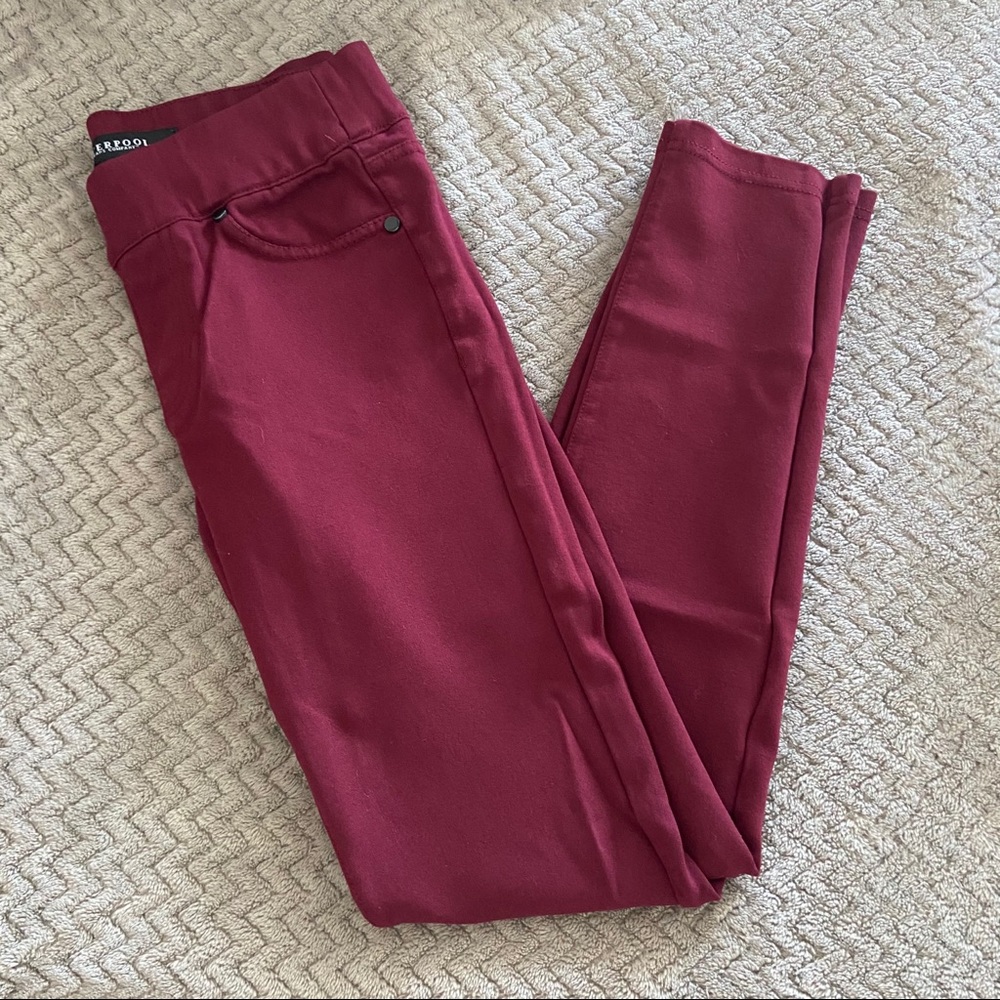 Like New! Liverpool Sienna Pull-On Ponte Legging